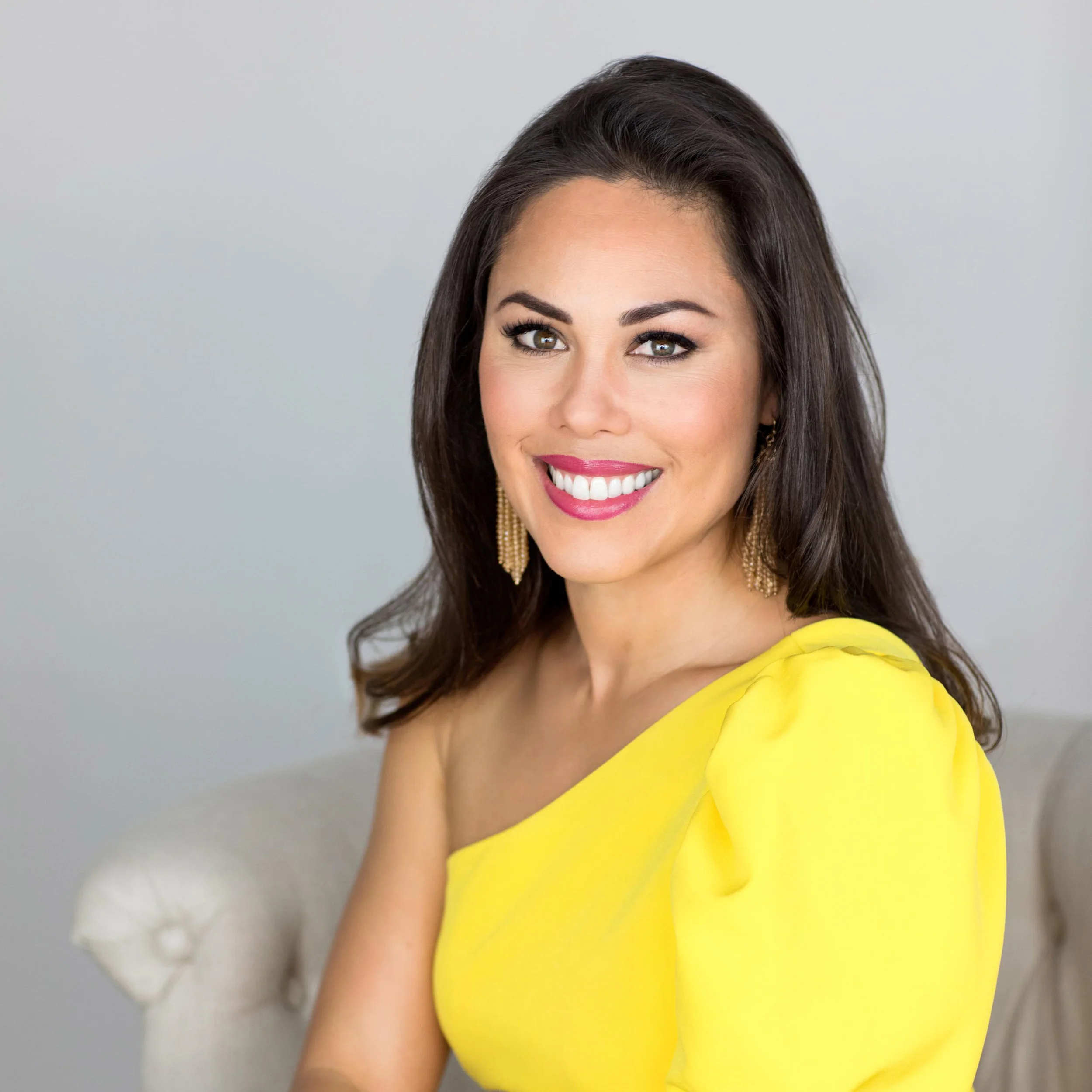 Elaine Espinola — High-Heeled Happy Hour
